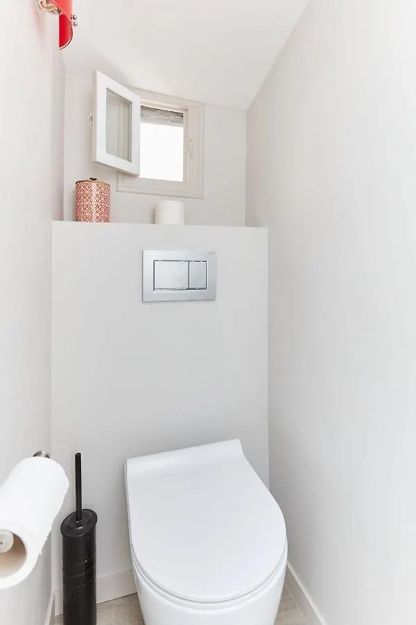 St Germain Des Pres With Balcony - Cityapartmentstay Paris Apartment
