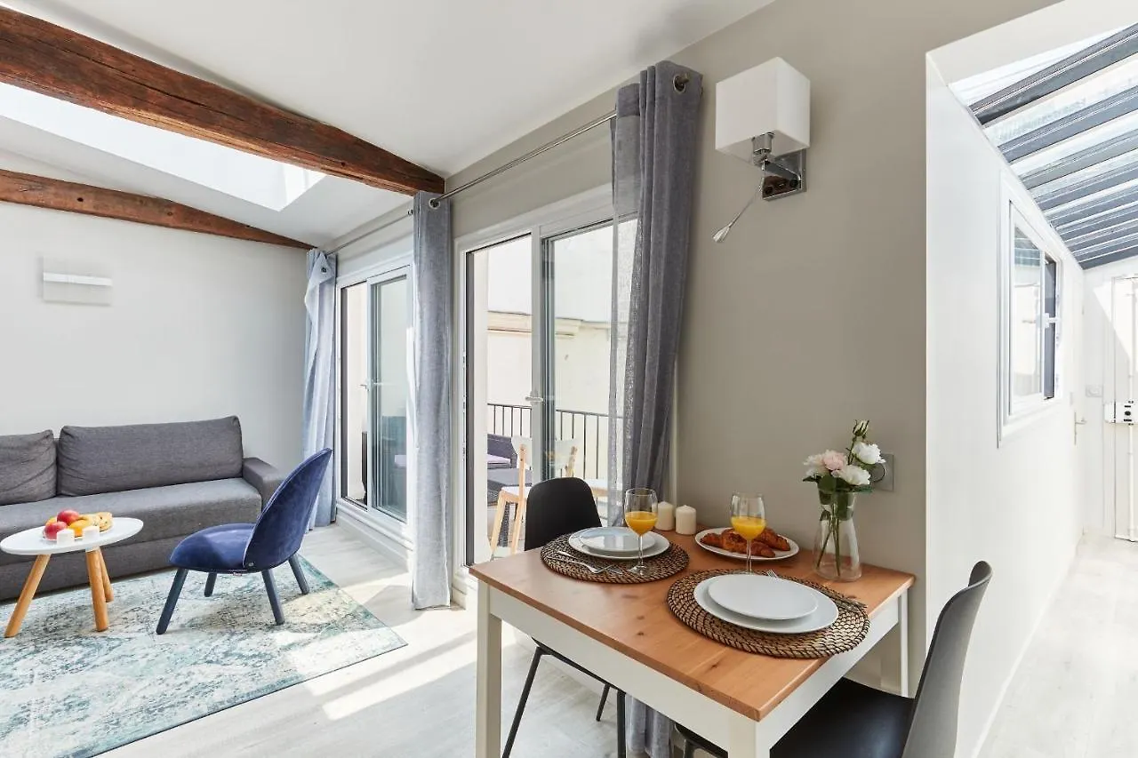 St Germain Des Pres With Balcony - Cityapartmentstay Paris 0*,
